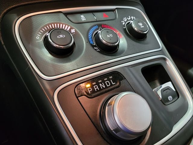 2016 Chrysler 200 LX