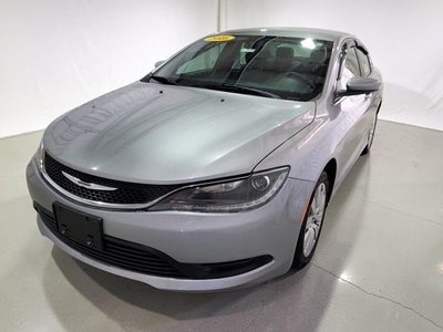 2016 Chrysler 200 LX
