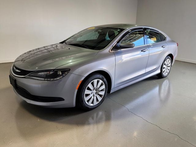 2016 Chrysler 200 LX