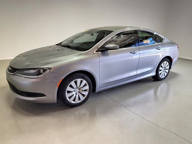 2016 Chrysler 200 LX