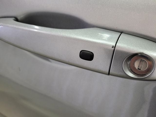 2016 Chrysler 200 LX