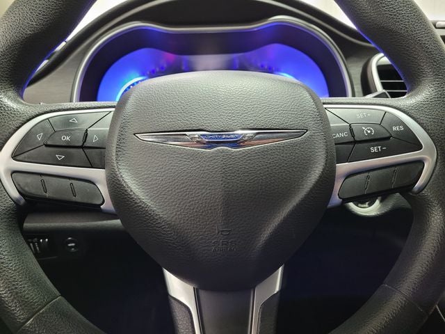 2016 Chrysler 200 LX