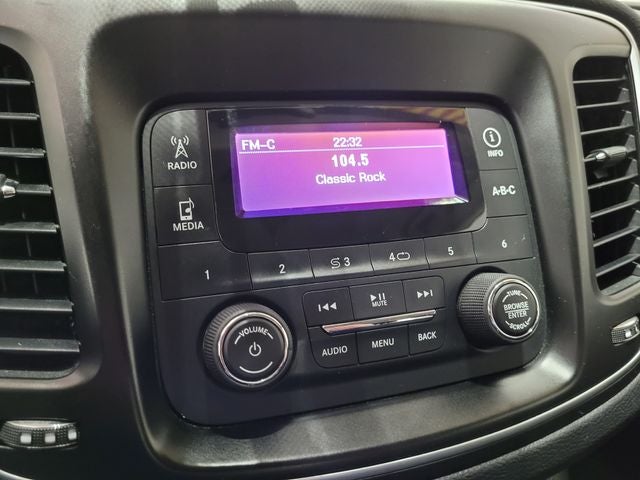 2016 Chrysler 200 LX