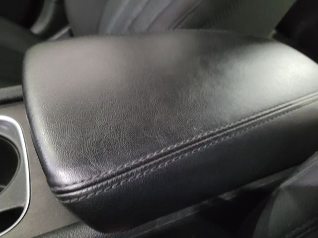 2016 Chrysler 200 LX