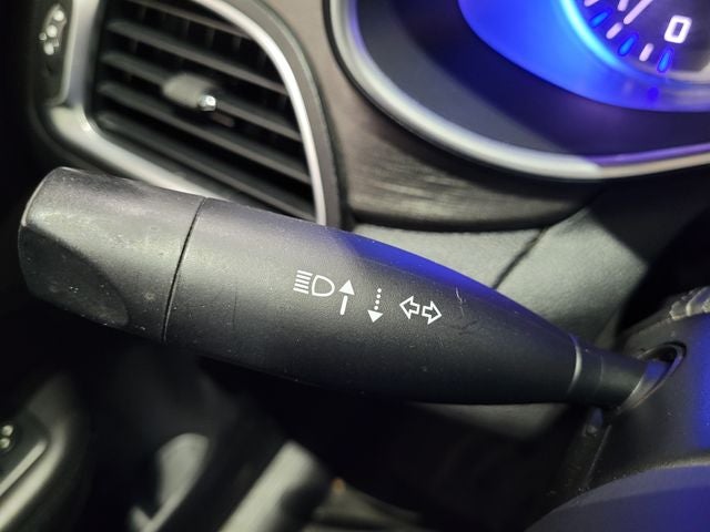 2016 Chrysler 200 LX