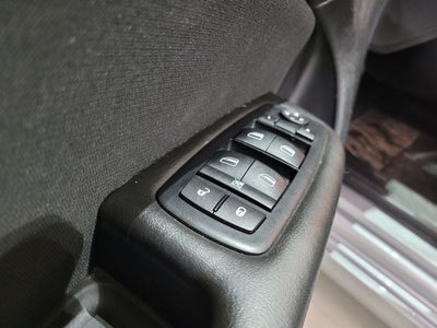 2016 Chrysler 200 LX