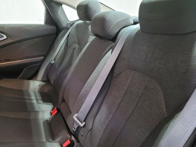 2016 Chrysler 200 LX