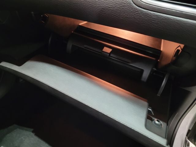 2016 Chrysler 200 LX