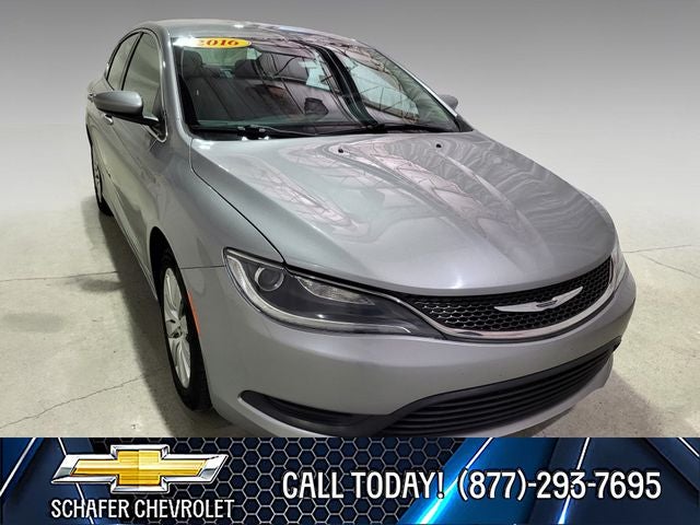 2016 Chrysler 200 LX