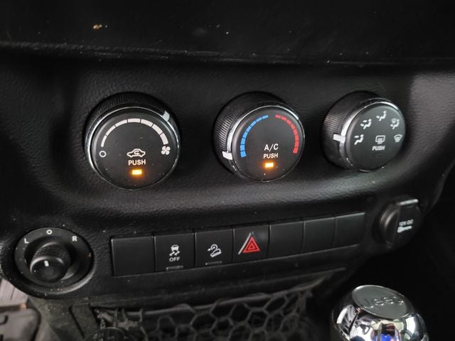 2015 Jeep Wrangler Unlimited Willys