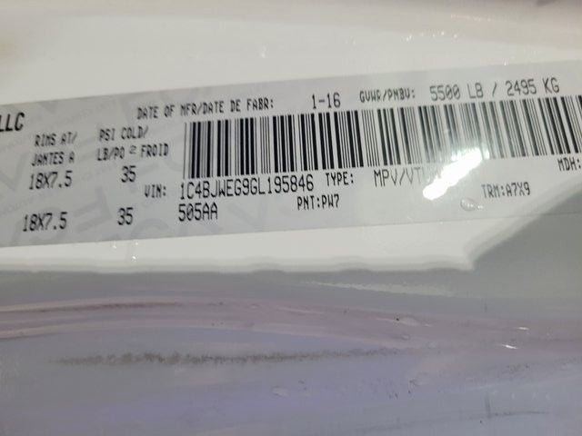 2016 Jeep Wrangler Unlimited Sahara