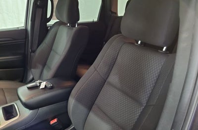 2019 Jeep Grand Cherokee Laredo E