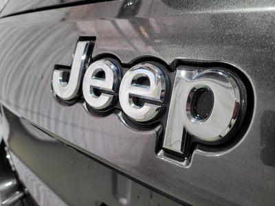 2020 Jeep Grand Cherokee Laredo
