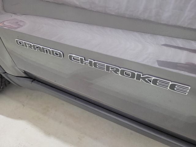 2020 Jeep Grand Cherokee Laredo