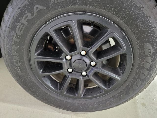 2019 Jeep Grand Cherokee Laredo E