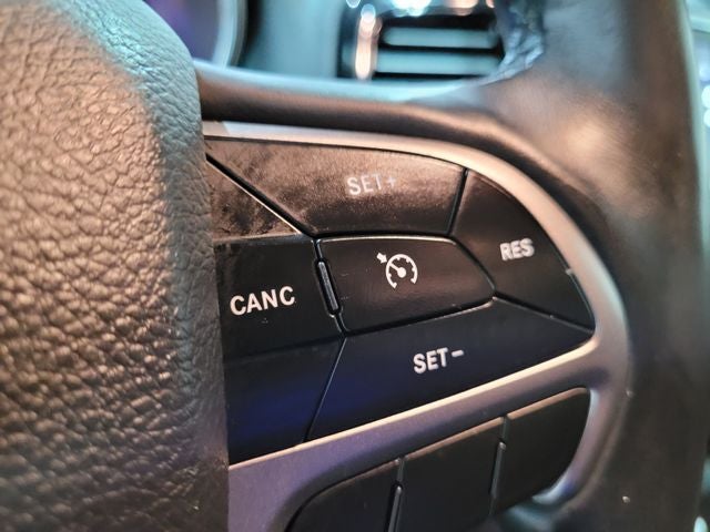 2019 Jeep Grand Cherokee Laredo E