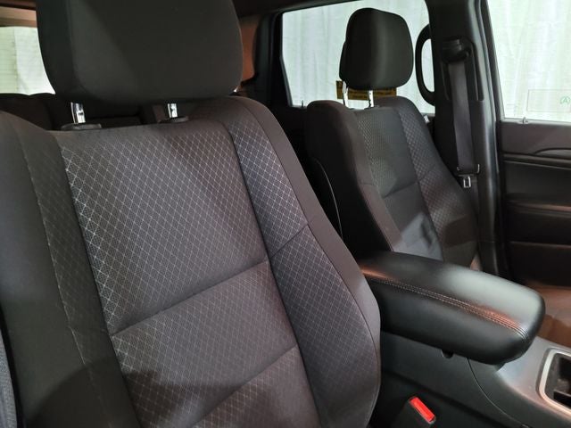 2019 Jeep Grand Cherokee Laredo E