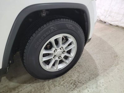 2019 Jeep Grand Cherokee Laredo E