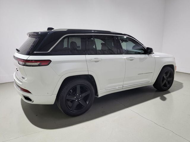 2023 Jeep Grand Cherokee Summit