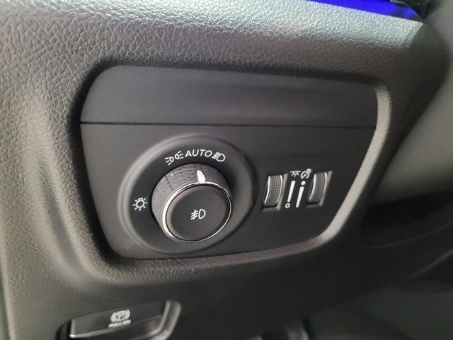 2023 Jeep Grand Cherokee Summit
