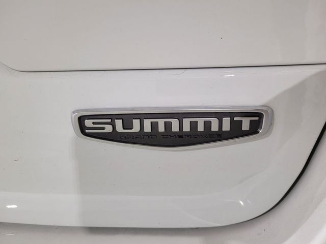 2023 Jeep Grand Cherokee Summit