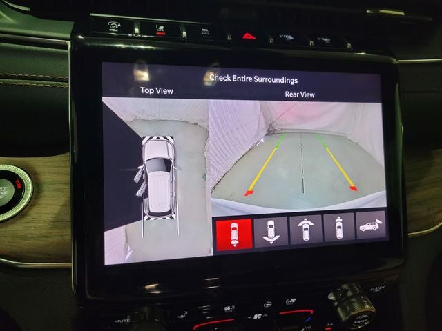 2023 Jeep Grand Cherokee Summit