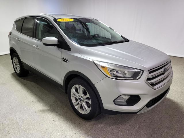 Used 2017 Ford Escape SE with VIN 1FMCU0GD2HUE05559 for sale in Pinconning, MI