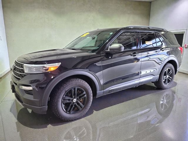 2022 Ford Explorer XLT 202A