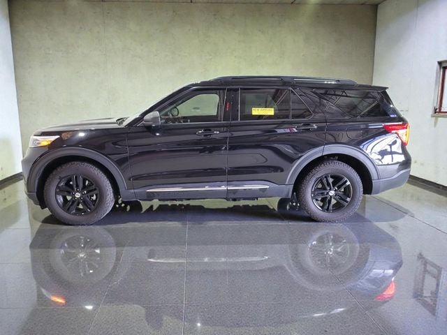 2022 Ford Explorer XLT 202A