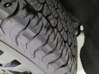 2022 Ford Explorer XLT 202A