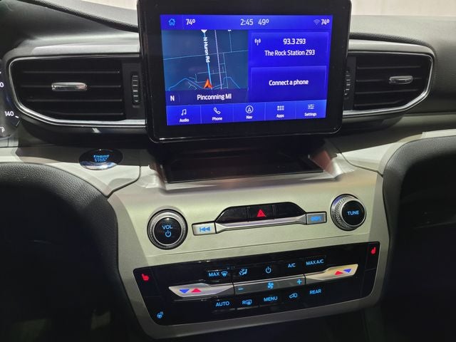 2022 Ford Explorer XLT 202A