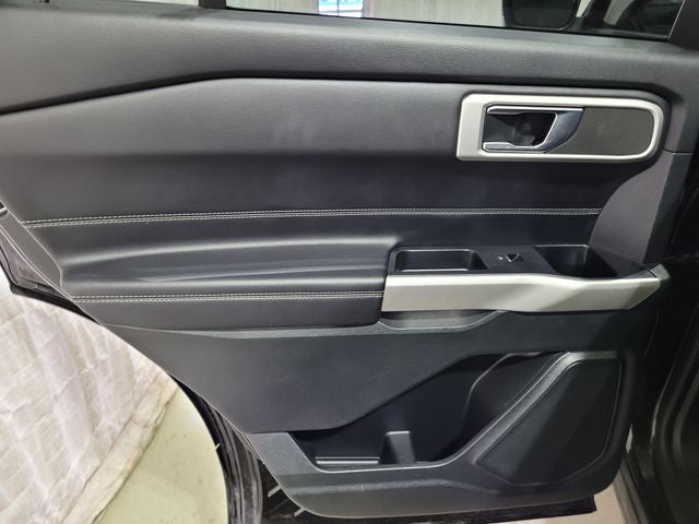 2022 Ford Explorer XLT 202A