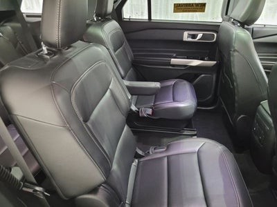 2022 Ford Explorer XLT 202A