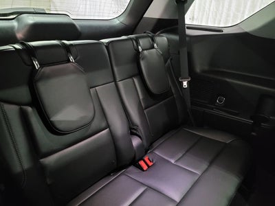 2022 Ford Explorer XLT 202A