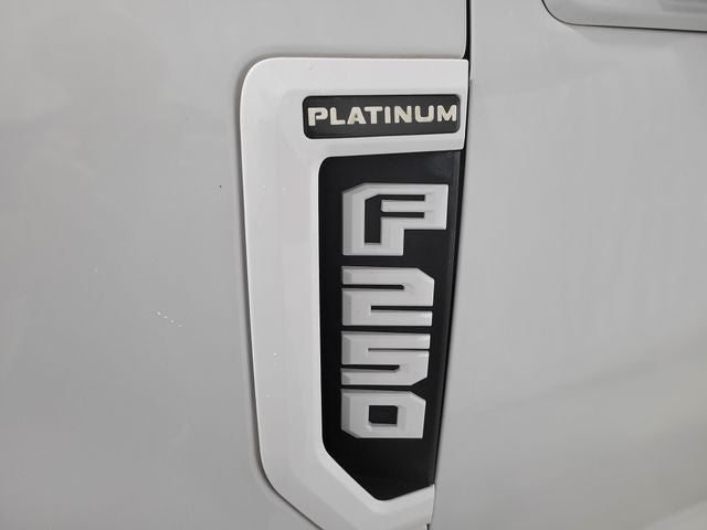 2020 Ford F-250SD Lariat