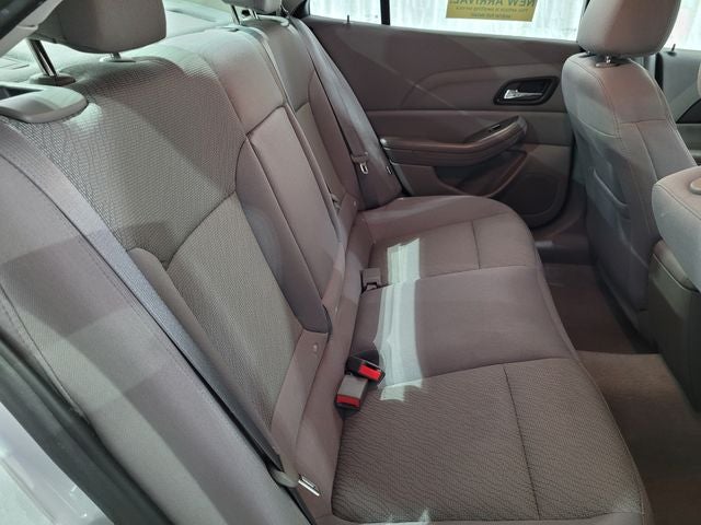 2015 Chevrolet Malibu LS 1LS