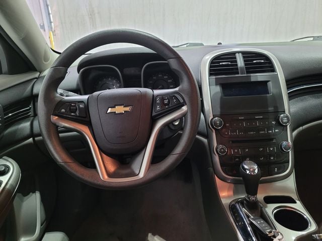 2015 Chevrolet Malibu LS 1LS