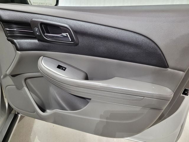 2015 Chevrolet Malibu LS 1LS