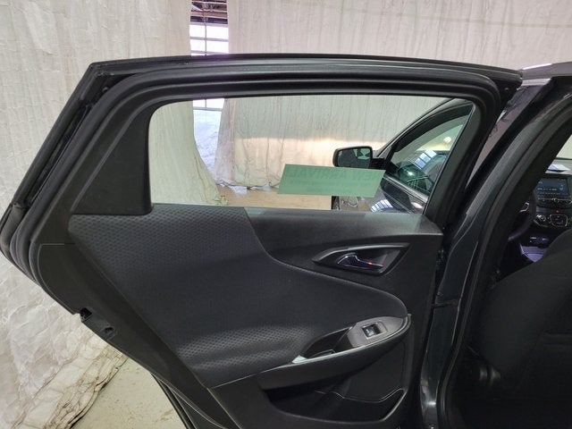 2017 Chevrolet Malibu LS 1LS