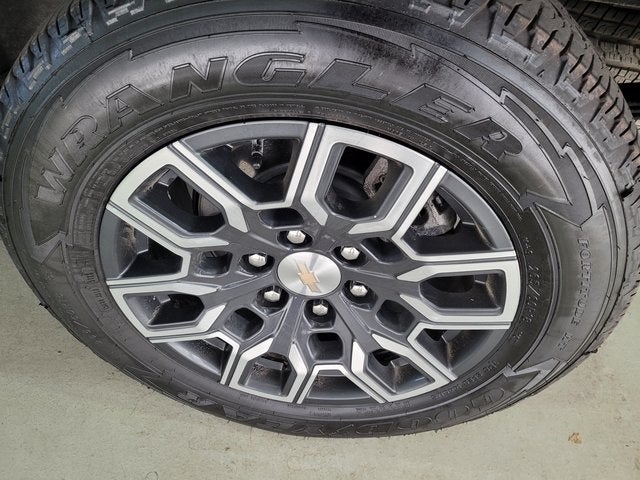 2023 Chevrolet Colorado LT