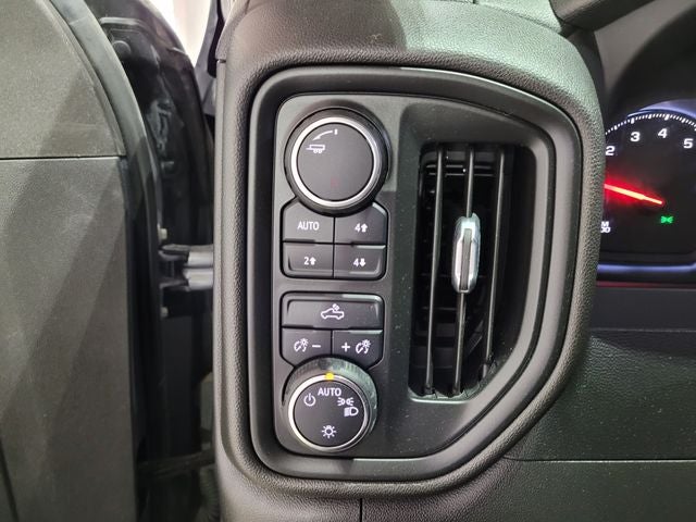 2022 Chevrolet Silverado 1500 LTD Custom Trail Boss Z71