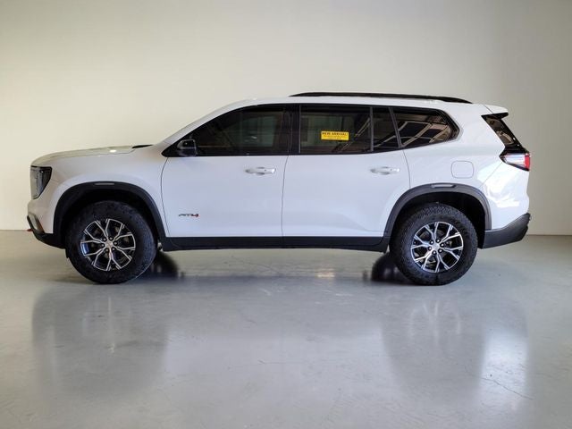 2024 GMC Acadia AT4