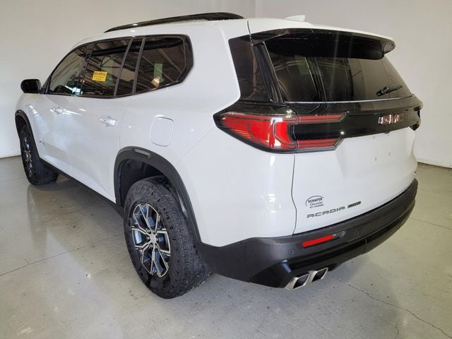 2024 GMC Acadia AT4