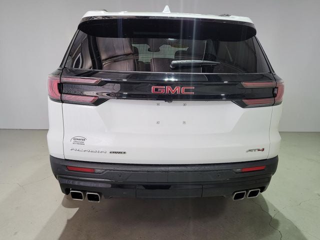 2024 GMC Acadia AT4
