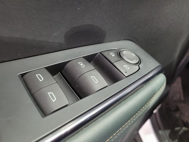 2024 GMC Acadia AT4