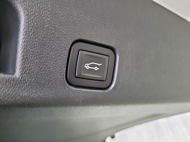 2024 GMC Acadia AT4