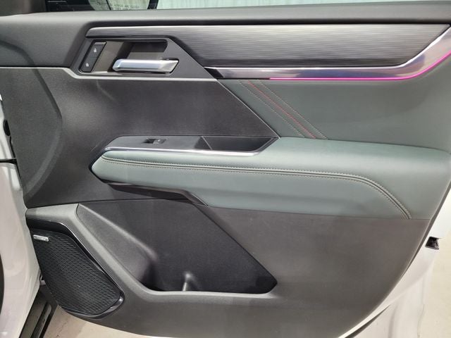 2024 GMC Acadia AT4