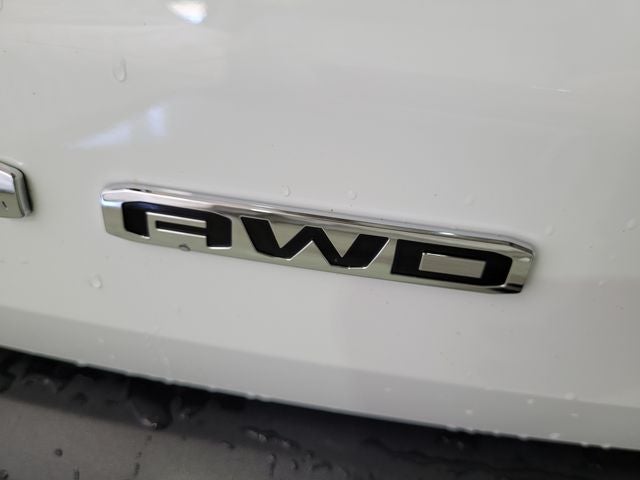 2024 GMC Acadia AT4