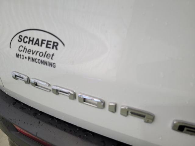 2024 GMC Acadia AT4