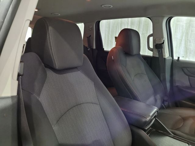 2017 Chevrolet Traverse 2LT 2LT